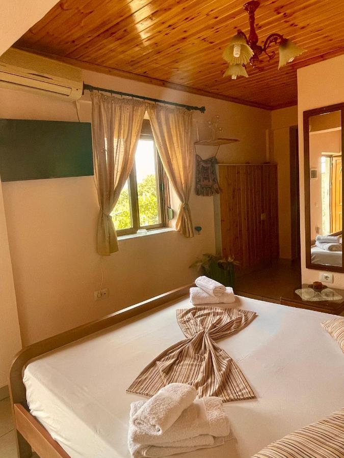 Panoramic View Guest House Gjirokaster Bagian luar foto